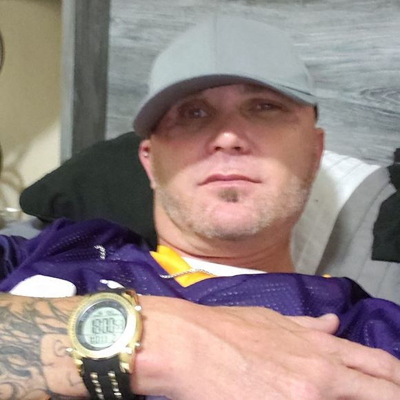 Meet your Posher, Josh - Picture 1 of 1